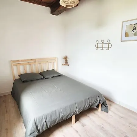 Maison De Campagne * Beaugas